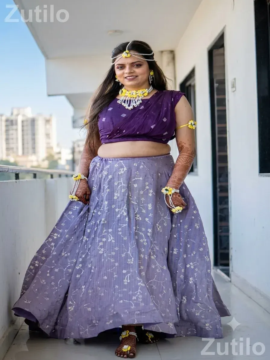 crop top and chaniya or you can buy only crop top and no chaniya or only chaniya - મહિલાઓના કપડા - વડોદરા શહેર - Image 1
