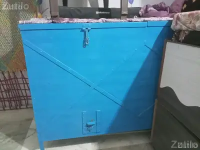 Large Metal Grain Storage Box with 2 Sections Large Metal Grain Storage Box with 2 Sections