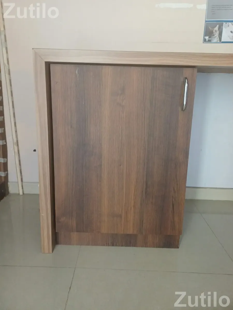 7 Ft Spacious Plywood Study/Office Table + Storage | FREE Tipai - ડેસ્ક, ઓફિસ અને કોમર્શિયલ ફર્નિચર - નડિયાદ - Image 3