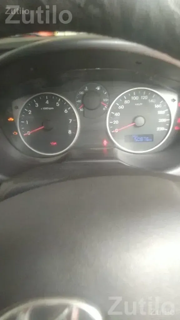 Hyundai i20 2014 Petrol Car for Sale - કાર - હળવદ - Image 3