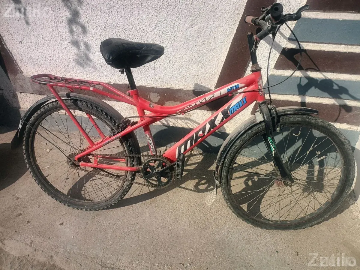 Red Bicycle for Daily Use in Good Condition - Bicycles - Tharad - Image 2
