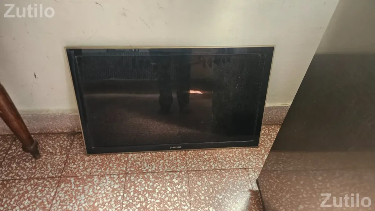 HQ05 samsung TV type no. UA32D5000 - ટીવી - અમદાવાદ શહેર - Image 2