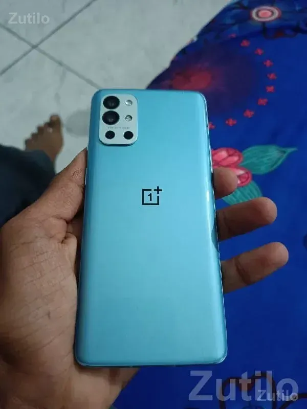 OnePlus Smartphone with AMOLED Display - Mobile Phones - Talala - Image 3