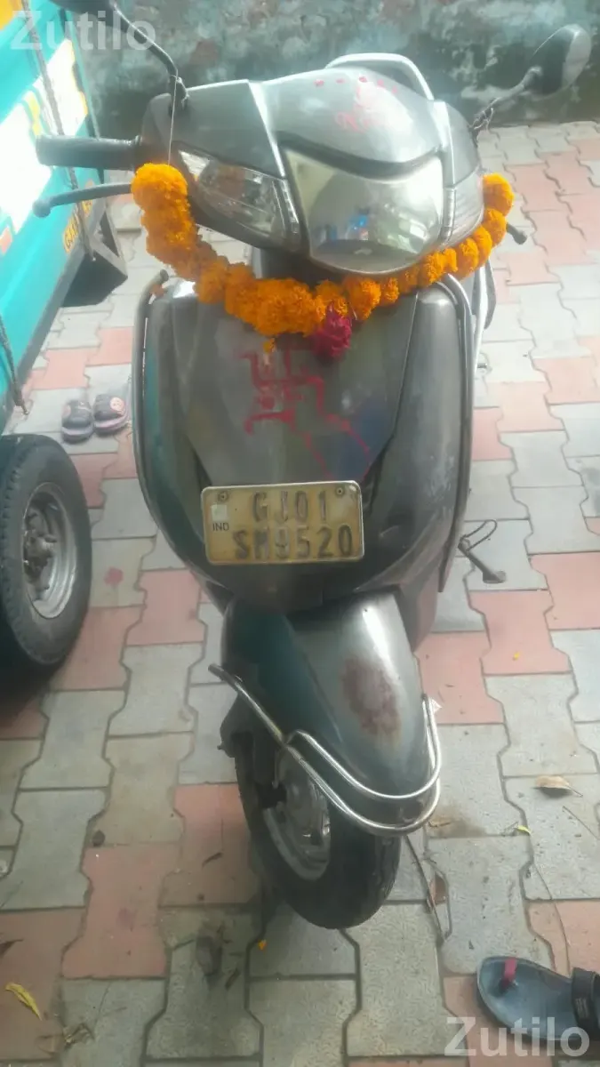 Activa het 2014 model 1st owner - બાઇક્સ - અમદાવાદ શહેર - Image 4