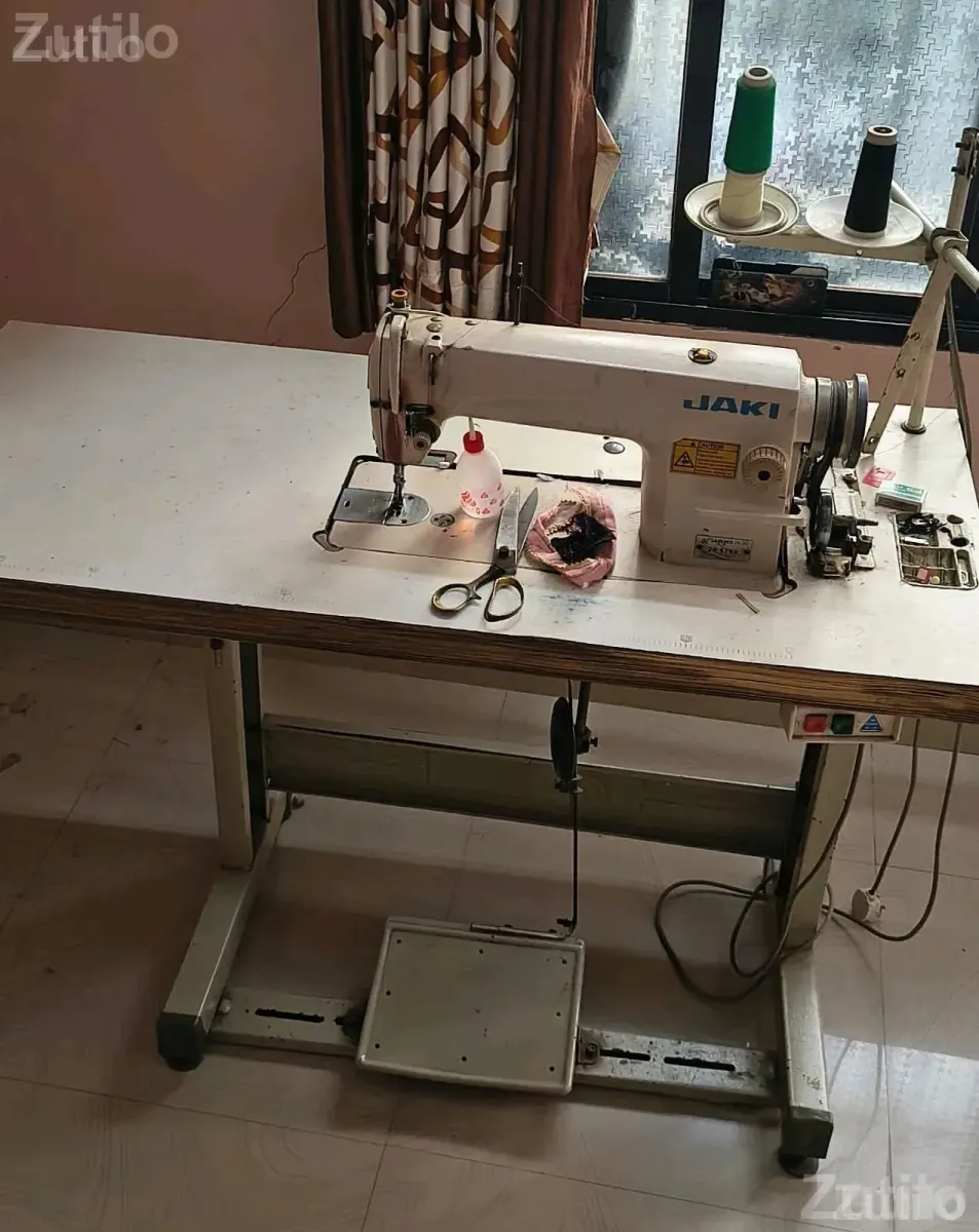 JACK Industrial Sewing Machine with Table - Textile Machinery - Surat City - Image 2
