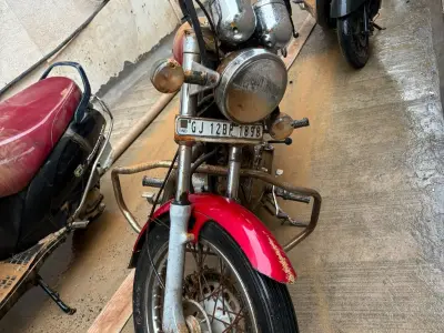 Royal Enfield Thunderbird Royal Enfield Thunderbird