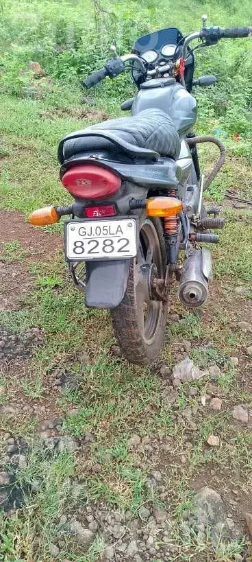 Bajaj Platina 2013 Motorcycle - Bikes - Jesar - Image 3