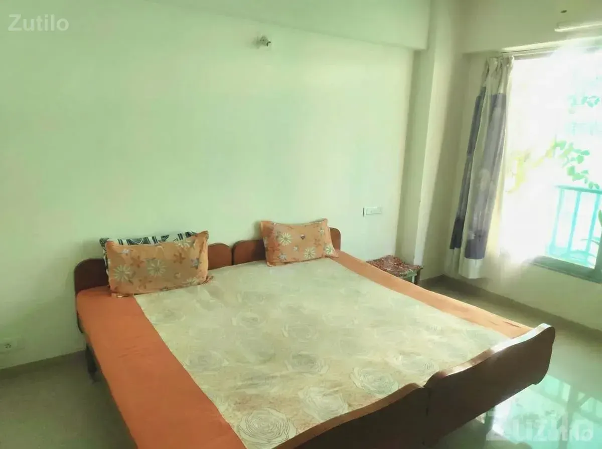 Spacious 3 BHK Flat for Sale 1980 Sq Ft - House for Sale - Detroj-Rampura - Image 3