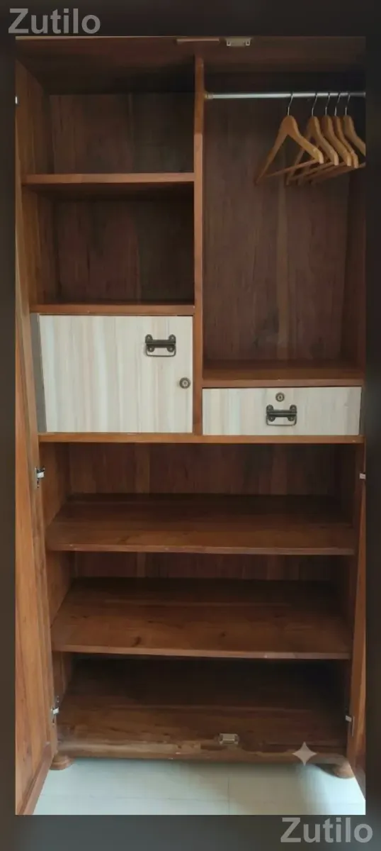 Wooden kabat in good condition high quality wooden with huge storage 3*6 - Wardrobes, Cupboards & Storage - Surat City - Image 2