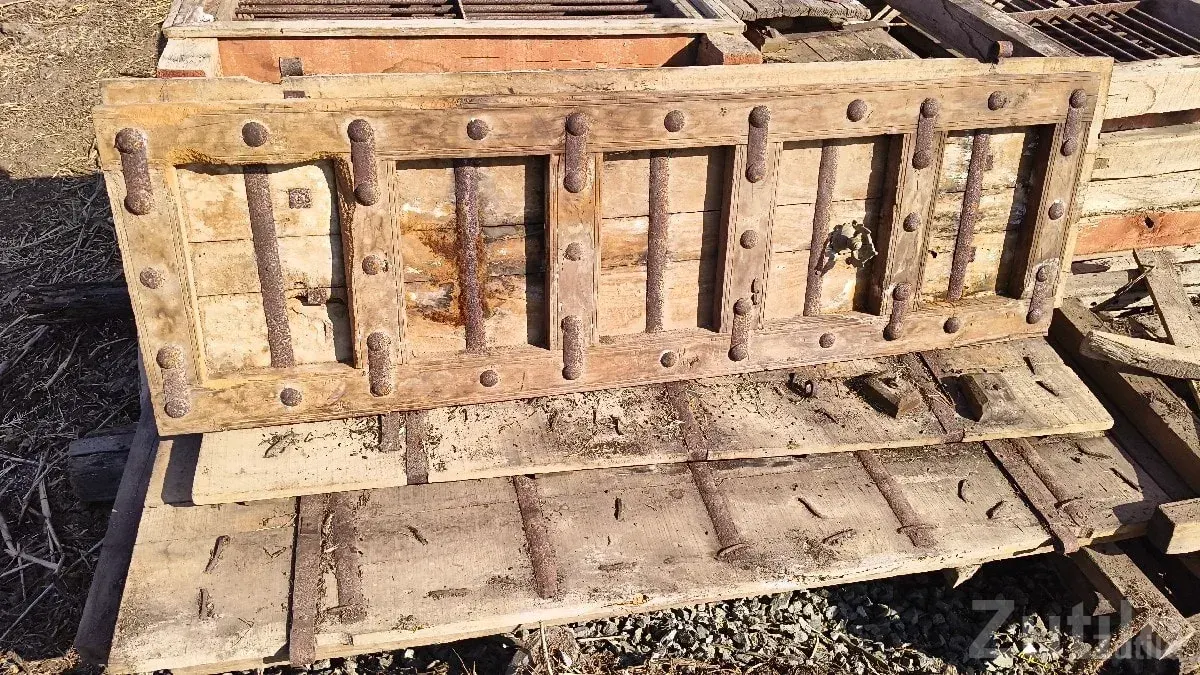 Old House Wooden Scrap Doors & Windows - Miscellaneous - Talaja - Image 3