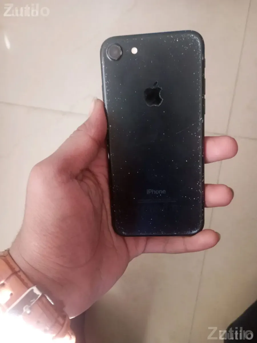 Apple iPhone 7 Black Smartphone - મોબાઇલ ફોન - ગાંધીધામ - Image 1