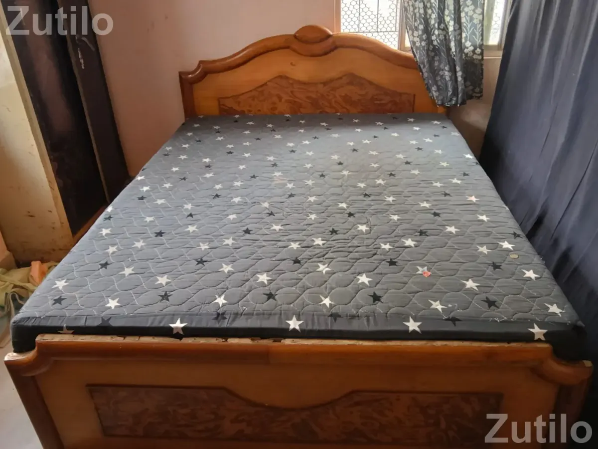 6×5 bed box pulung 100% plawood + curlone brand nu gadlu sathe vechvanu che - પલંગ અને ગાદલા - રાજકોટ શહેર - Image 3