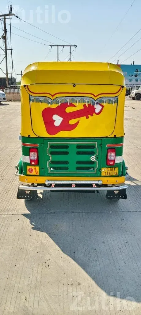 2016 CNG Auto Rickshaw, 2 Owner - Auto Rickshaws - Morbi City - Image 3
