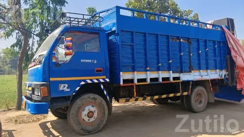 Eicher 10.80 Truck 2009 Model - Trucks & Lorries - Godhra - Image 3