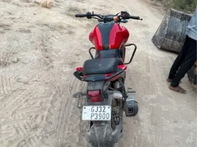 Yamaha FZS V3 Red Used Bike Yamaha FZS V3 Red Used Bike