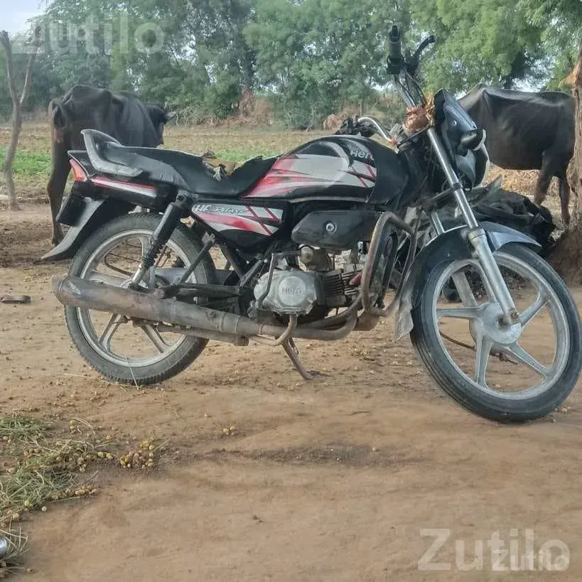 Deluxe 2013 Motorcycle - Bikes - Palanpur - Image 4