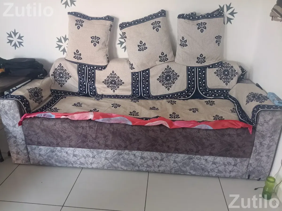 4 seater sofa super luxury - Sofa Sets & Couches - Unjha - Image 3