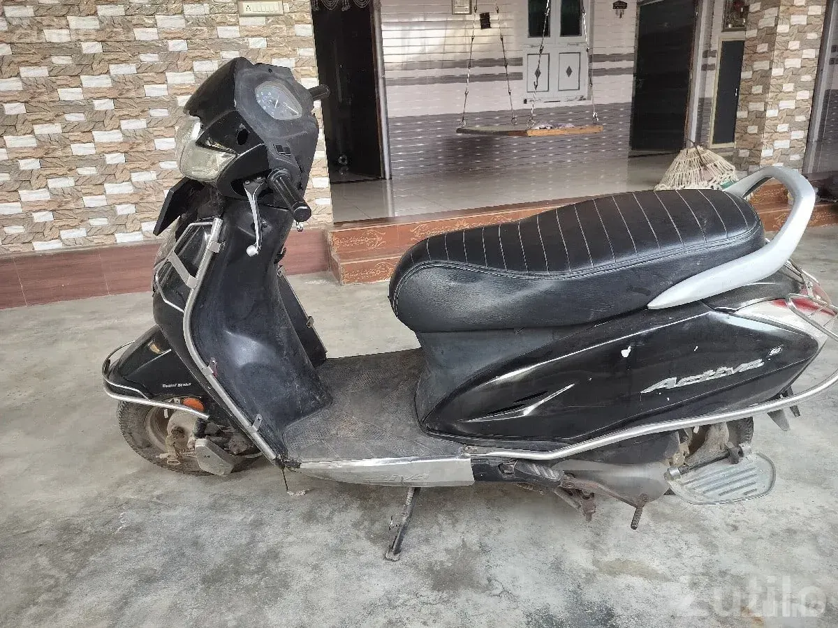 Honda Activa 5G Scooter 2019 for Sale - Bikes - Bhanvad - Image 3