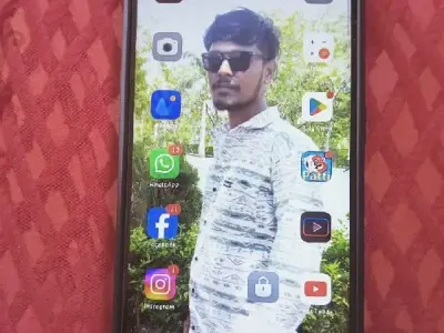 OPPO F19 Pro with Case – Good Condition OPPO F19 Pro with Case – Good Condition