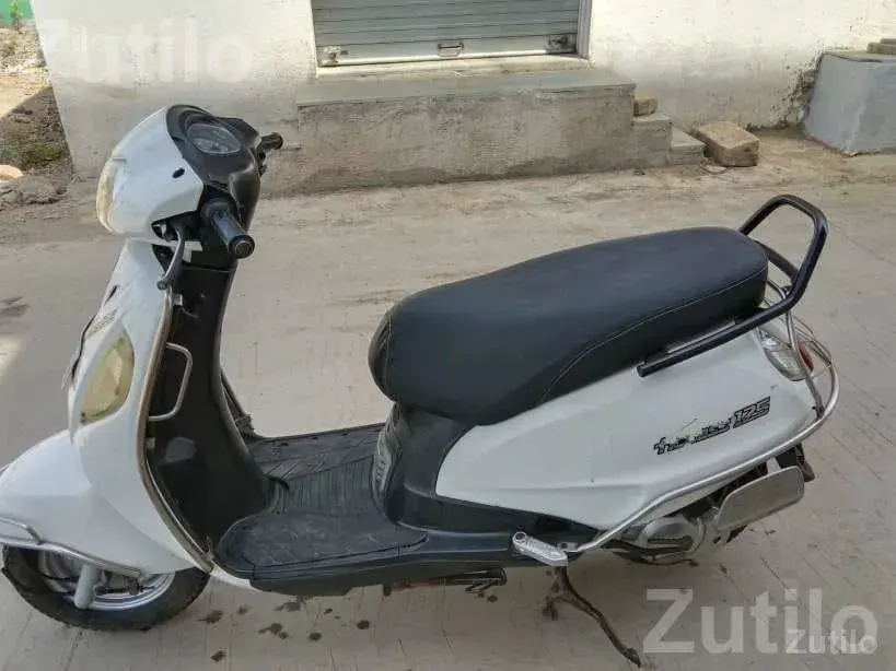 Suzuki Access 125 2012 Scooter - બાઇક્સ - વેરાવળ - Image 2