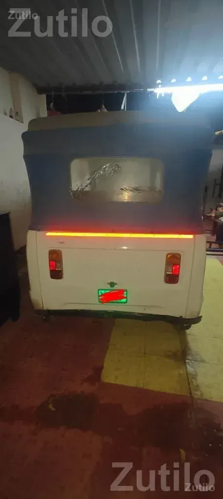 Mahindra Treo Plus 2025 Electric Rickshaw - ઓટો રિક્ષા - ભુજ - Image 2