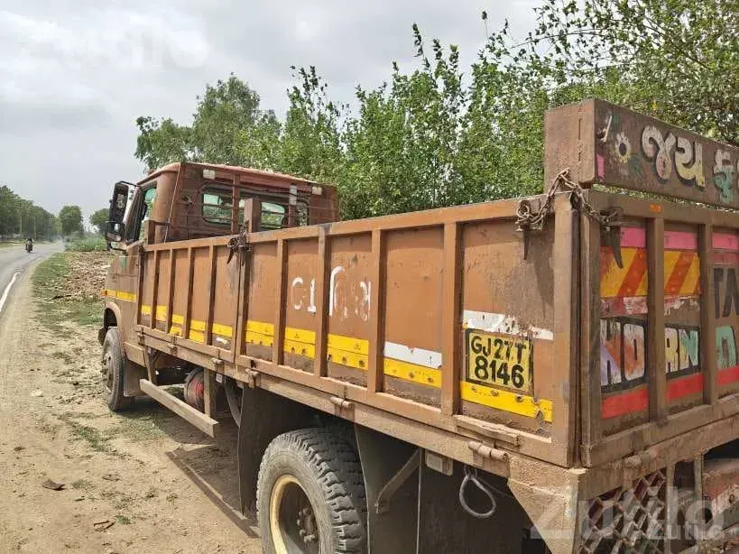2013 Tata 709 Diesel Commercial Truck - ટ્રક અને લોરી - દસ્ક્રોઇ - Image 4