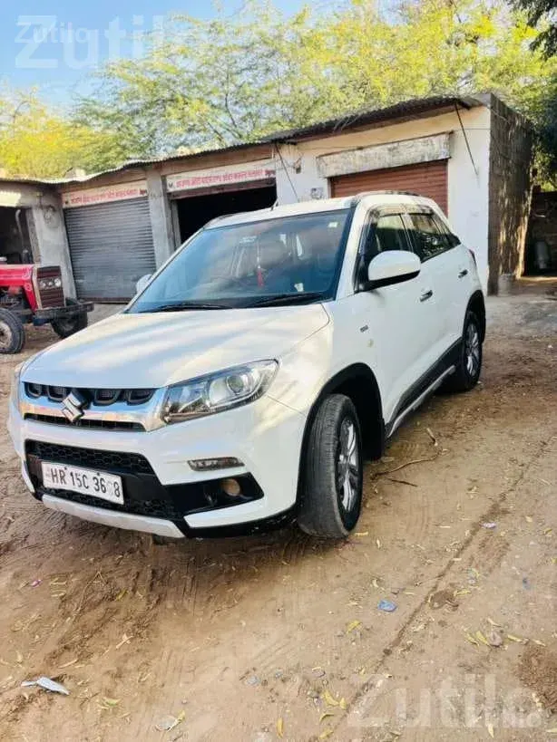 2016 Maruti Suzuki Vitara Brezza ZDi - કાર - થરાદ - Image 5