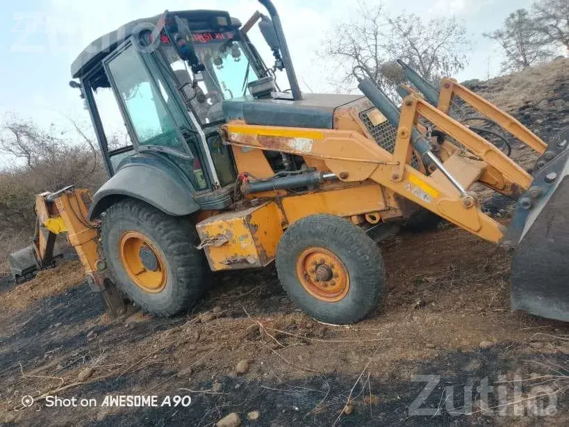 CASE 2011 Backhoe Loader with New Battery - Construction Vehicles - Upleta - Image 5