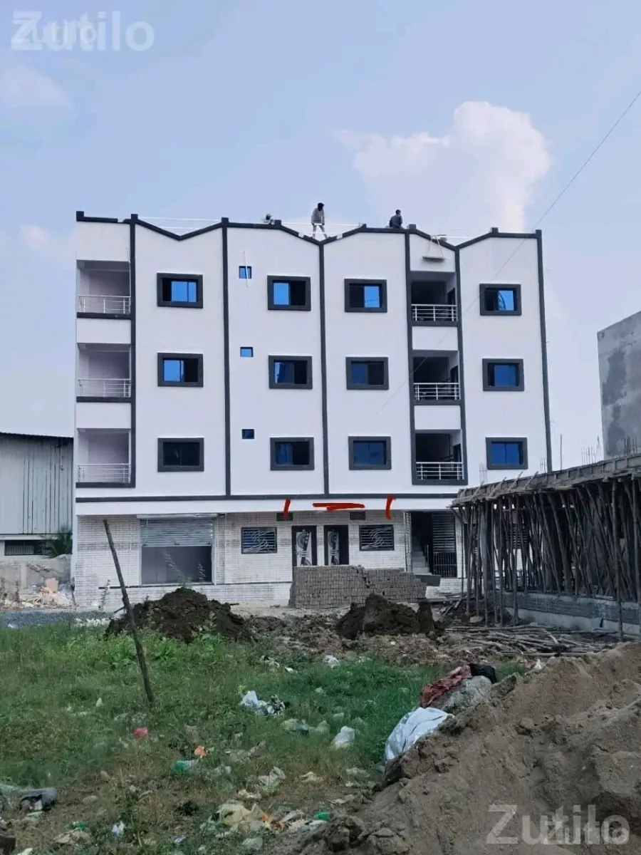 Apartment Building with 19 Rooms and 1 Shop - વેપારિક મિલકત - માંડવી - Image 4