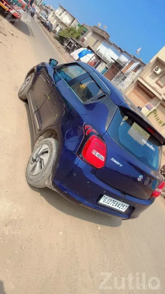 Maruti Suzuki Swift VXi 2022 Petrol - કાર - દસ્ક્રોઇ - Image 2