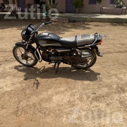 2008 Honda Black Motorcycle - બાઇક્સ - પોરબંદર - Image 2
