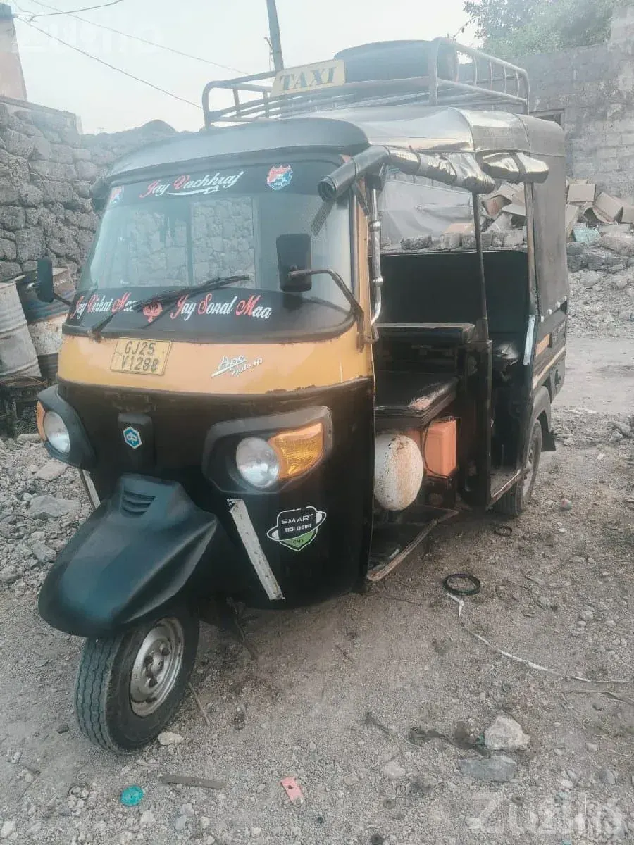 2023 Piaggio CNG Auto Rickshaw - ઓટો રિક્ષા - પોરબંદર - Image 2