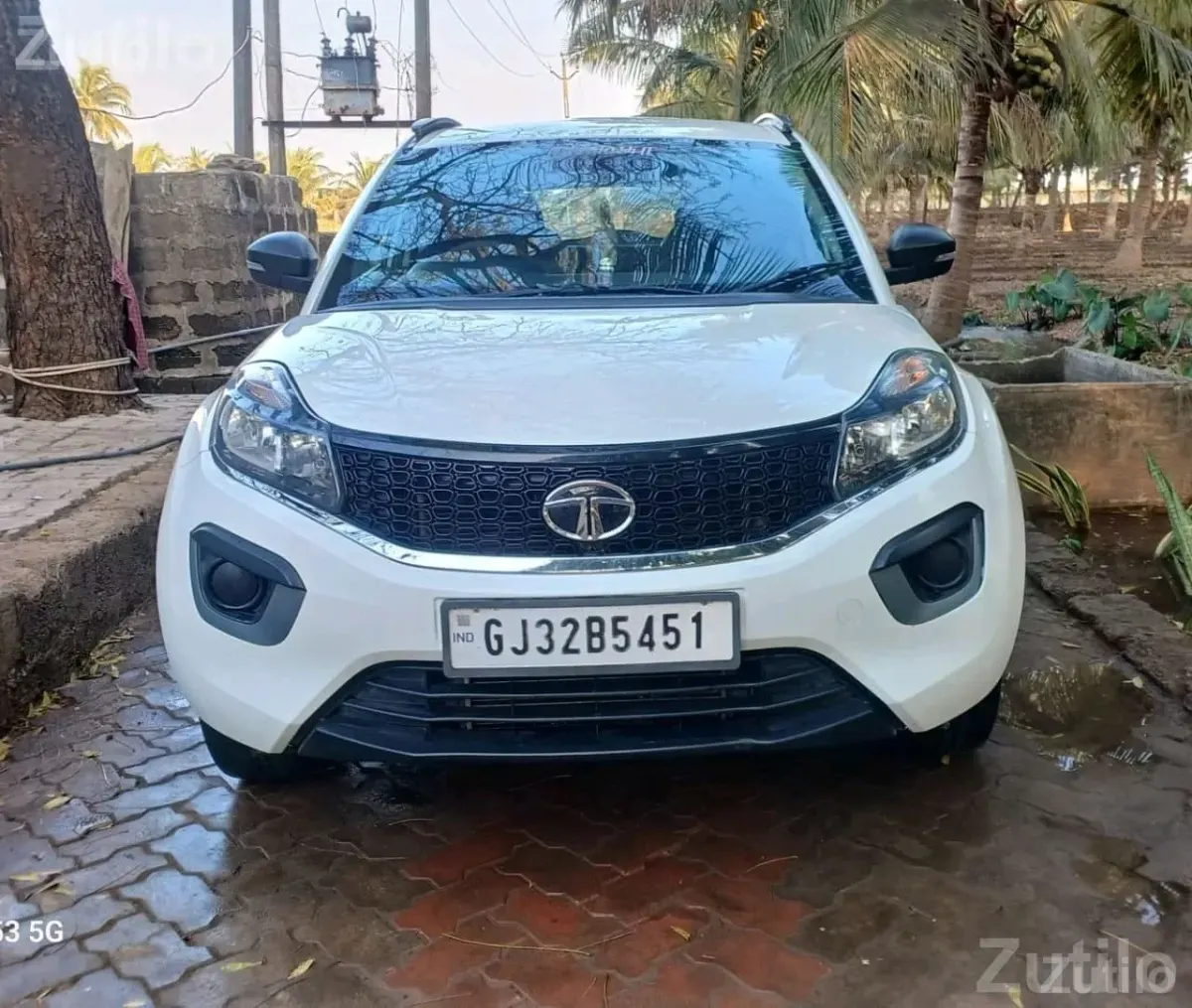 Tata Nexon XM Petrol CNG 1st Owner - Cars - Vadodara City - Image 5