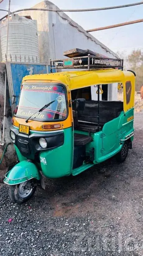Bajaj Maxima Z CNG Auto Rickshaw 2025 - Auto Rickshaws - Wankaner - Image 4