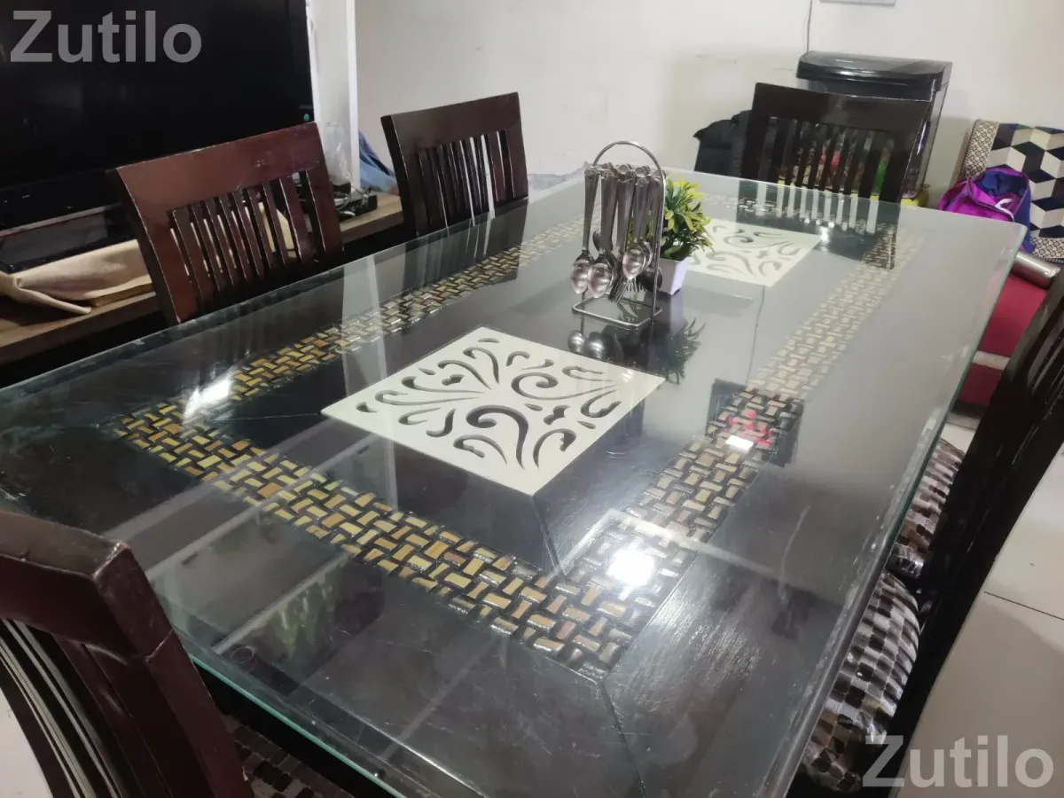6seater dinning table - Dining Tables & Sets - Waghodia - Image 3