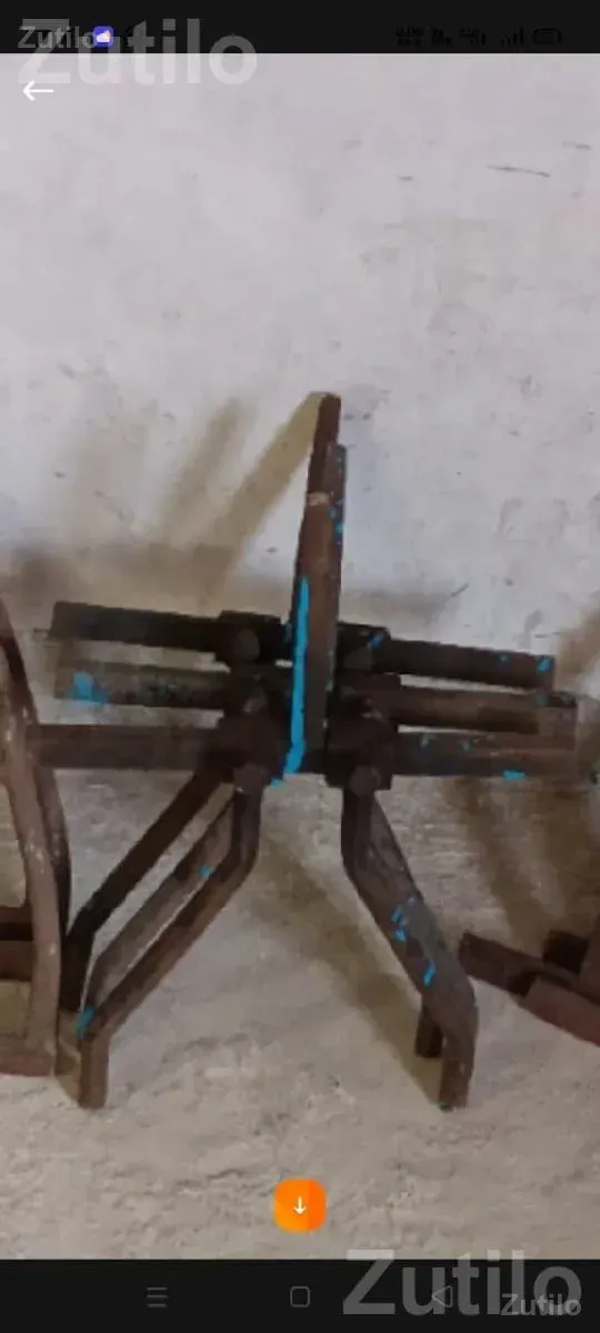 Used Iron Grill Railing Pieces Set of 4 - ટૂલ્સ અને હાર્ડવેર - ઢોકડવા - Image 3