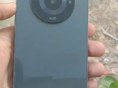 ફોને વેચવાનો છે ફોને વેચવાનો છે