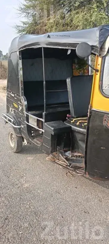 Bajaj Auto Rickshaw 2012 Model - ઓટો રિક્ષા - પાટણ શહેર - Image 3