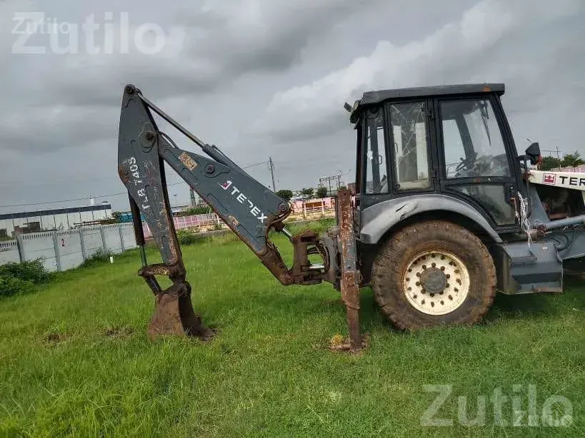 Terex TLB 740S Backhoe Loader 2013 - Construction Vehicles - Nadiad - Image 4