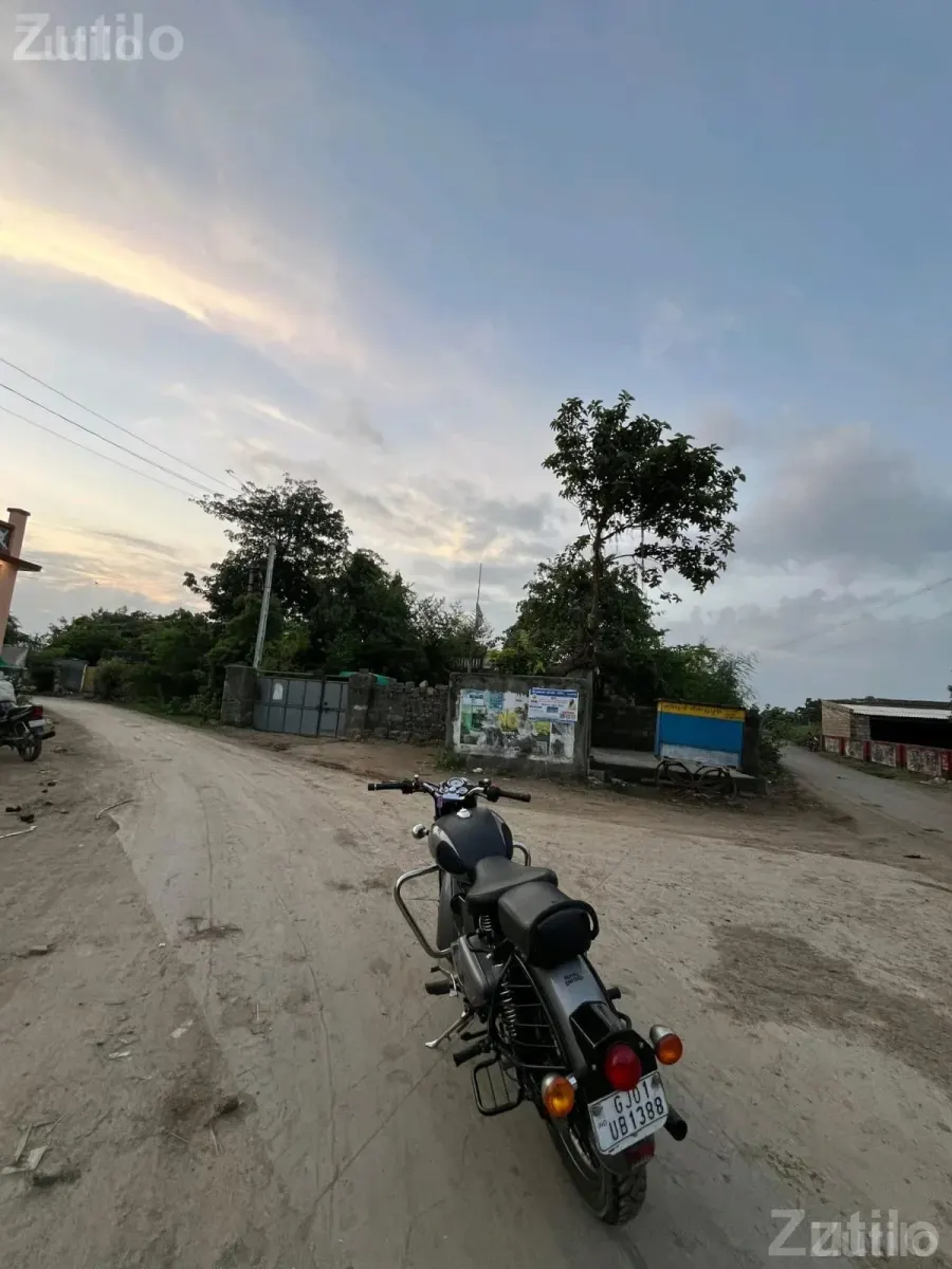 Royal Enfield Classic 350 2018 Bike - Bikes - Bhanvad - Image 2