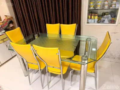 DINING TABLE DINING TABLE