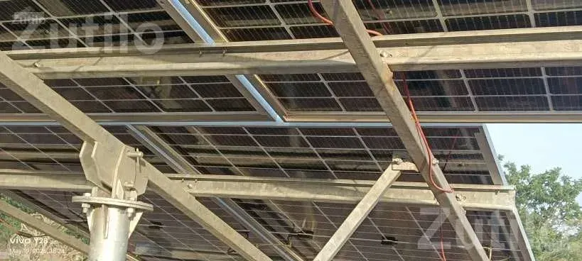 Solar Panel Setup with Motor Wire and Pipe - પમ્પ અને મોટર્સ - ડેડીયાપાડા - Image 3