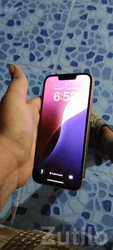 Sleek iPhone with Flat Metal Frame - મોબાઇલ ફોન - કેશોદ - Image 3