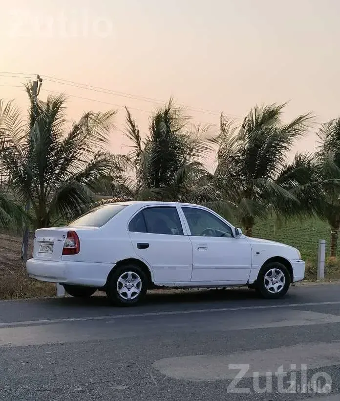 2009 Hyundai Accent Petrol CNG Car - Cars - Keshod - Image 4
