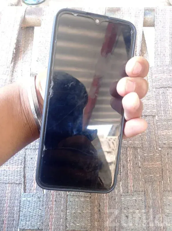 Stylish Porsche Back Cover Mobile Phone - મોબાઇલ ફોન - માંગ્રોળ - Image 3