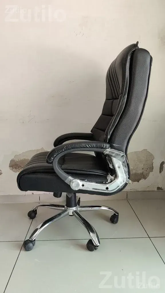 Office Table with Black Director Chair Set - Office Furniture - Himmatnagar - Image 2