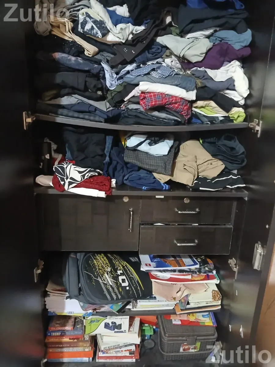 Wardrobe with Mirror 7×3 - Cupboards & Storage - Vadodara City - Image 3