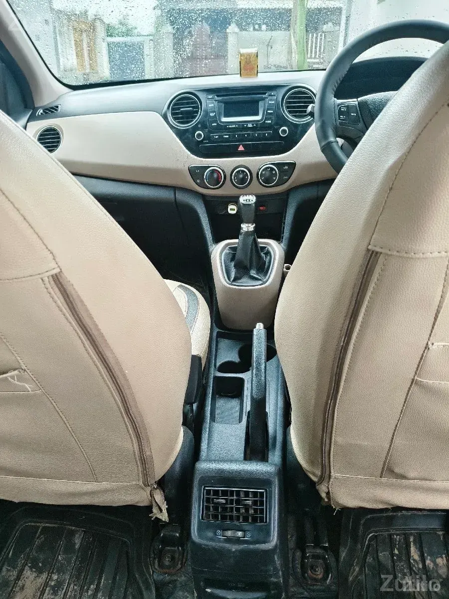 I10 grand asta CNG 2014
Puch buttan - કાર - ઊના - Image 3