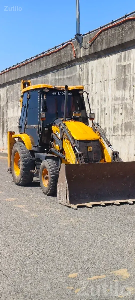 2014 JCB Backhoe Loader in Good Condition - બાંધકામના વાહનો - રણાવાવ - Image 3
