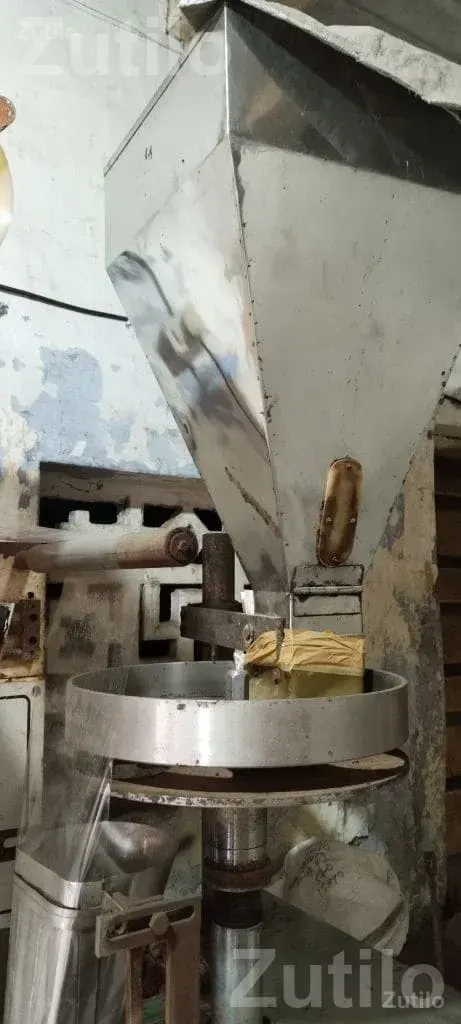 Automatic Pouch Packing Machine 100 Gram - પેકેજિંગ અને પ્રિન્ટિંગ મશીનો - નવસારી - Image 3